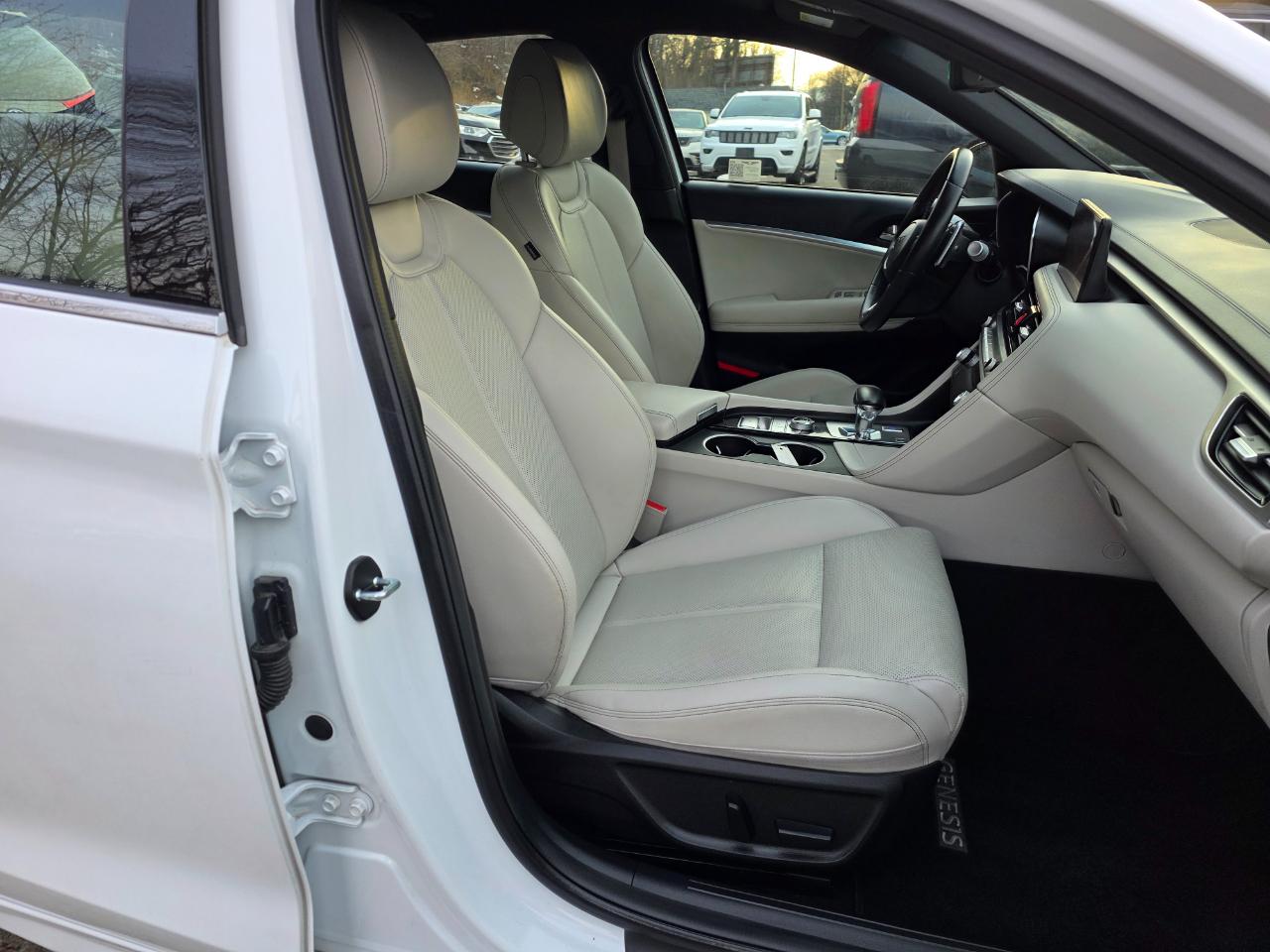 Genesis G70 2.5T RWD 2024