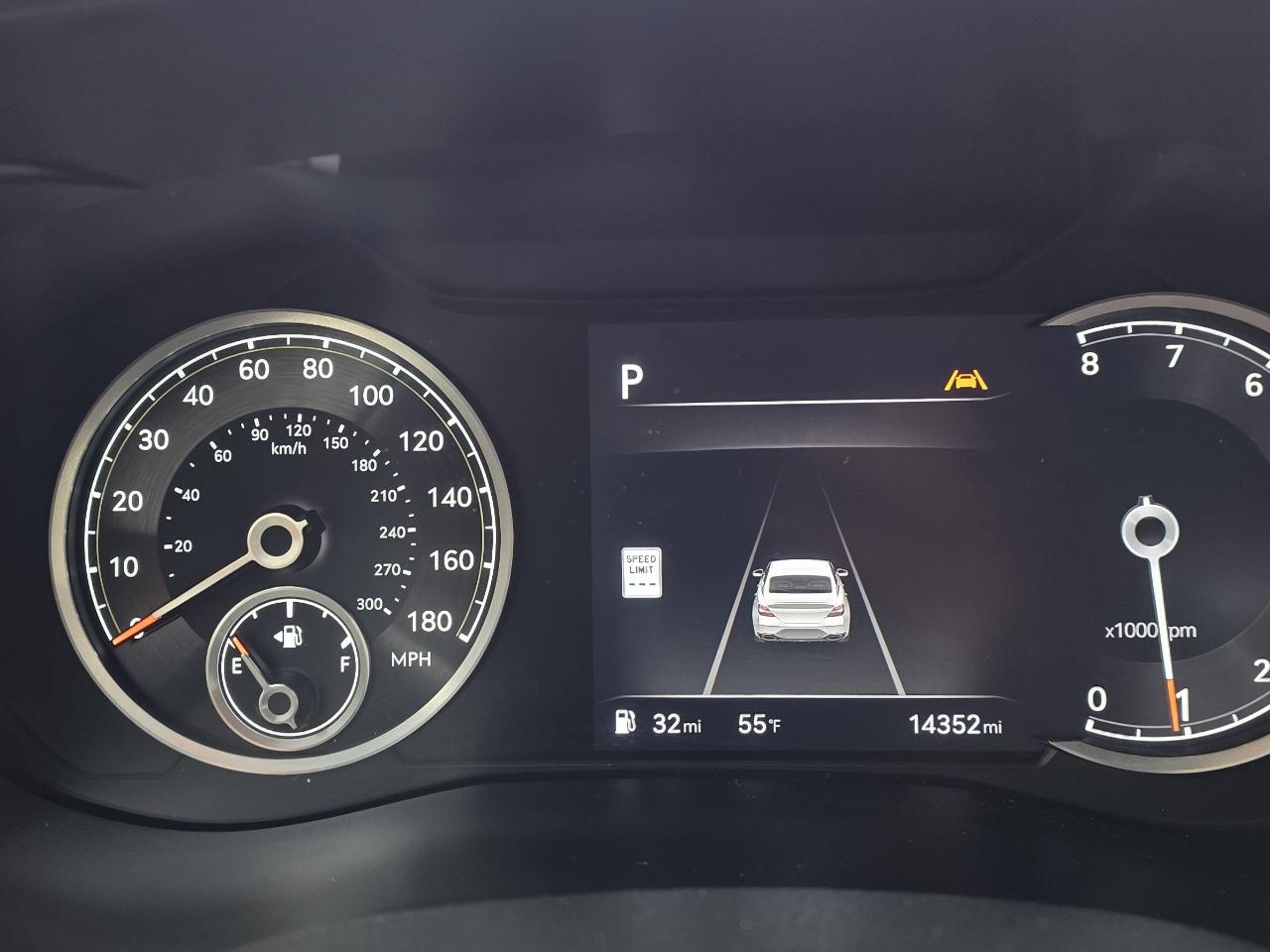 Genesis G70 2.5T RWD 2024