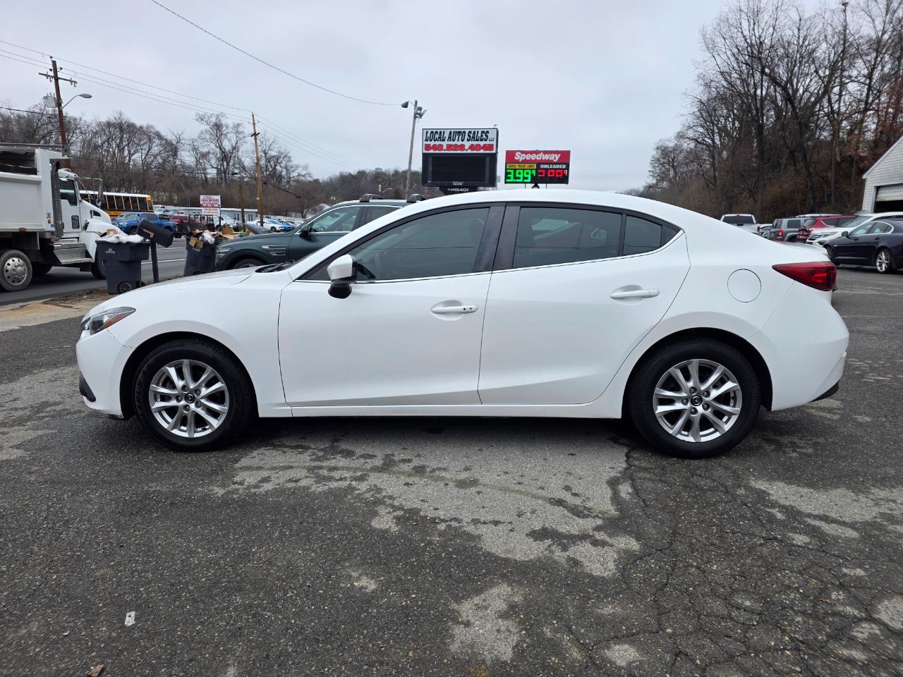 Mazda MAZDA3 4dr Sdn Auto i Touring 2015
