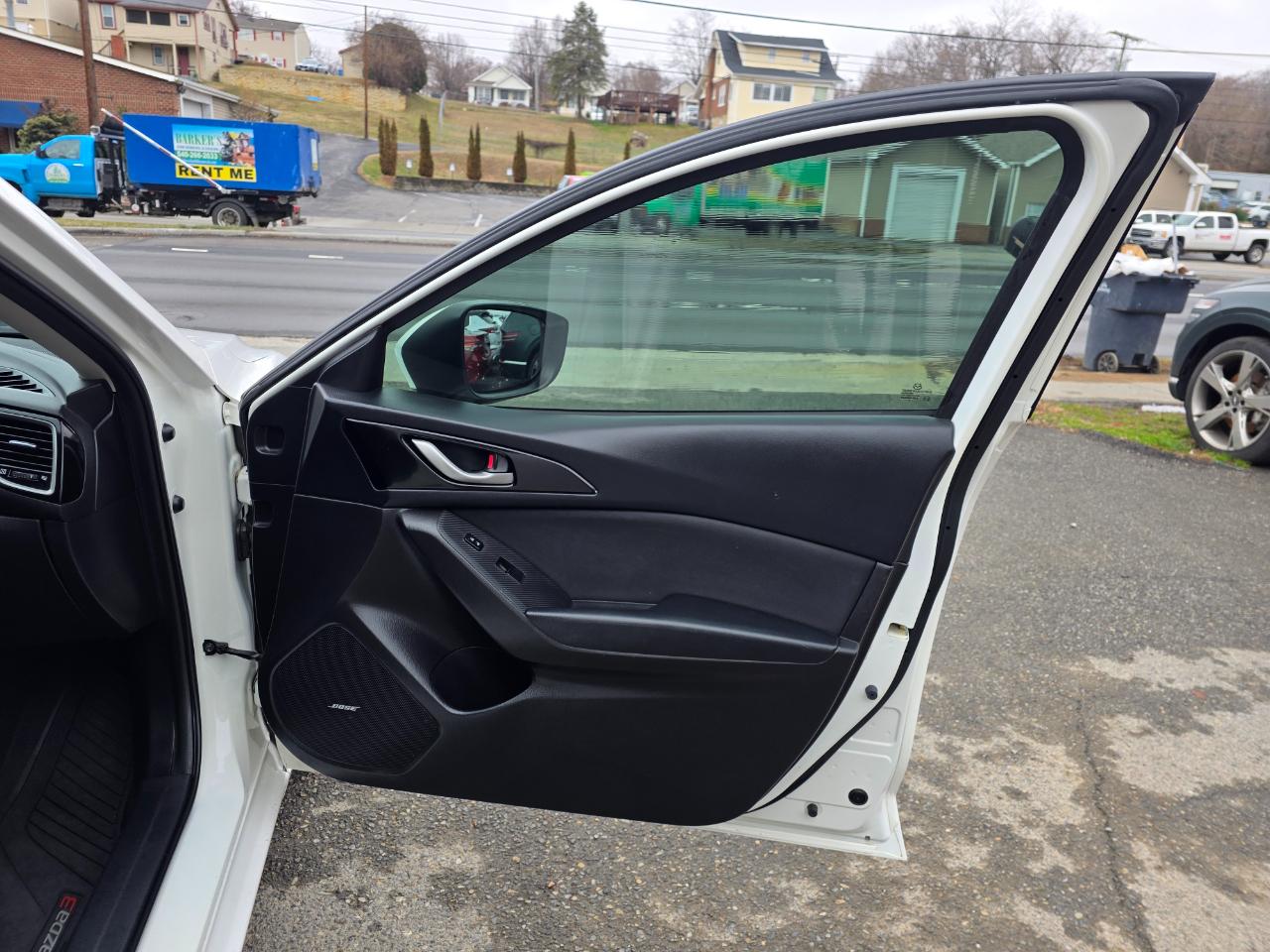 Mazda MAZDA3 4dr Sdn Auto i Touring 2015