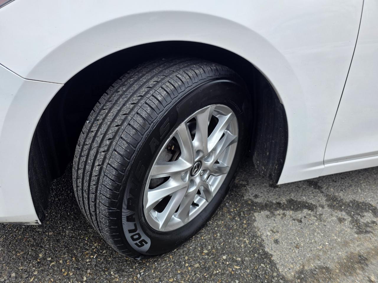 Mazda MAZDA3 4dr Sdn Auto i Touring 2015