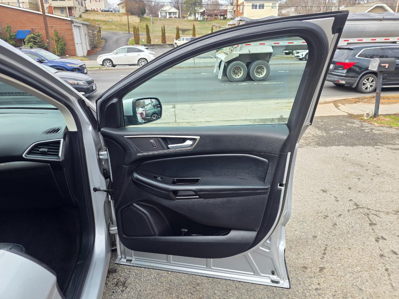 Ford Edge 4dr SEL AWD 2016