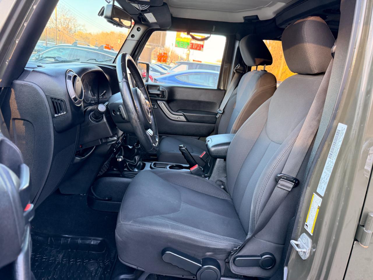 Jeep Wrangler Unlimited 4WD 4dr Willys Wheeler 2015