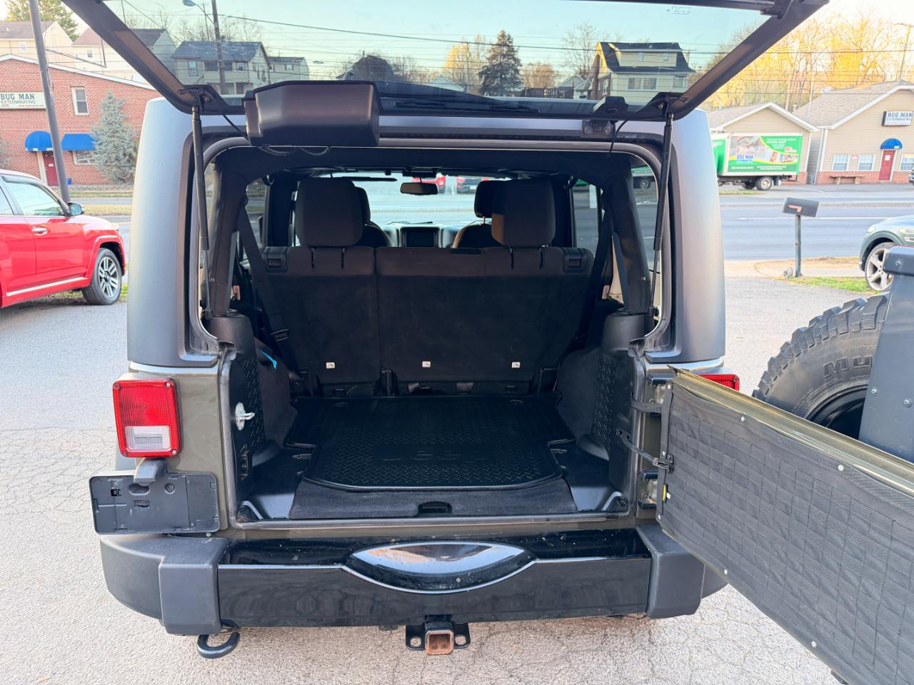 Jeep Wrangler Unlimited 4WD 4dr Willys Wheeler 2015