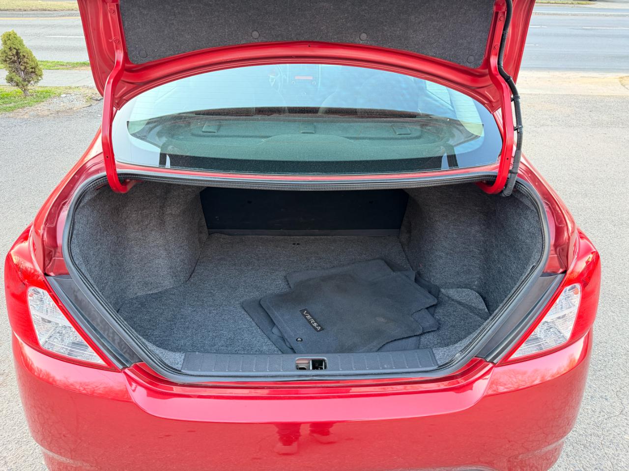 Nissan Versa Sedan S Plus CVT 2017