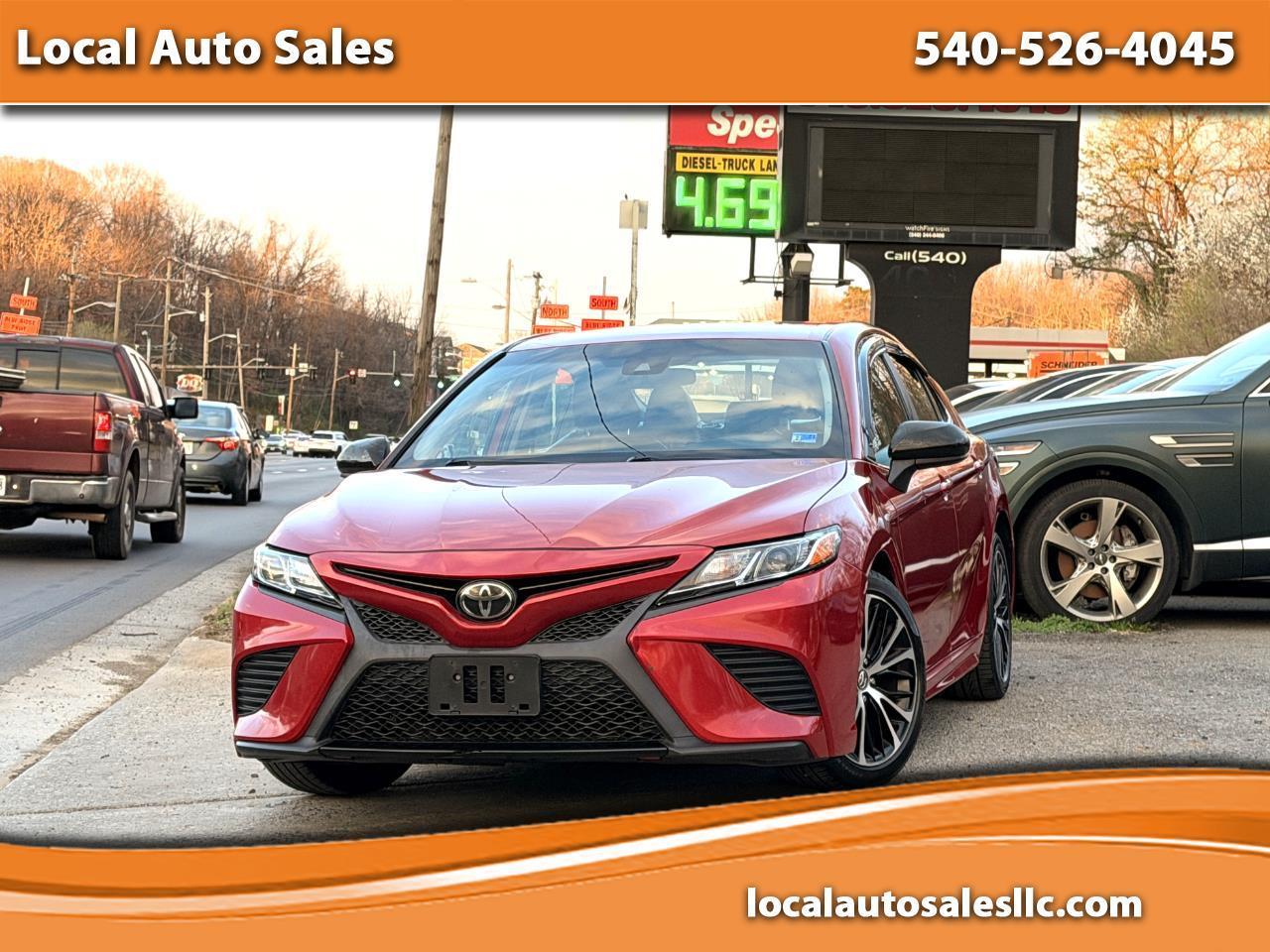 Toyota Camry SE Auto (Natl) 2020