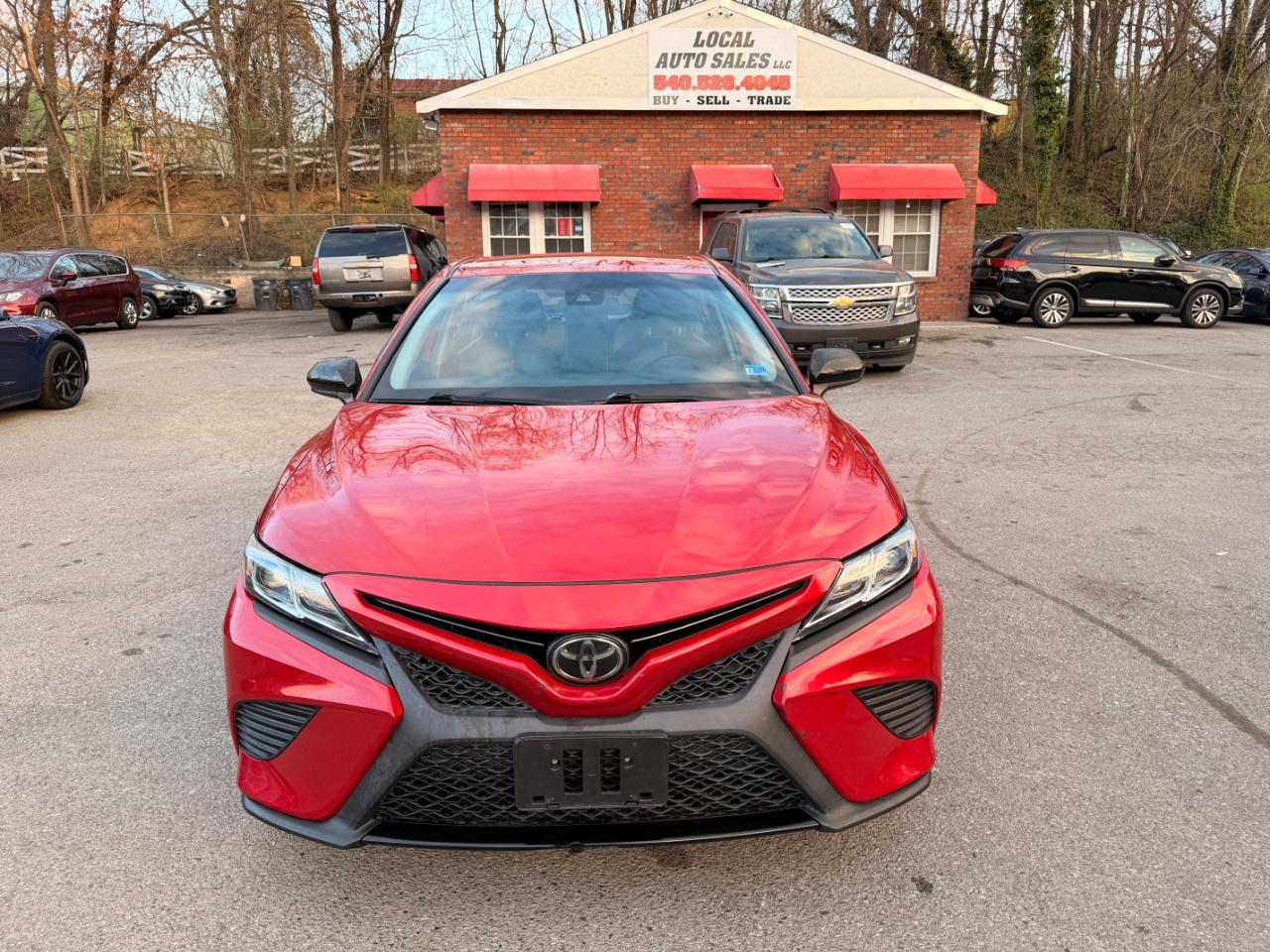 Toyota Camry SE Auto (Natl) 2020