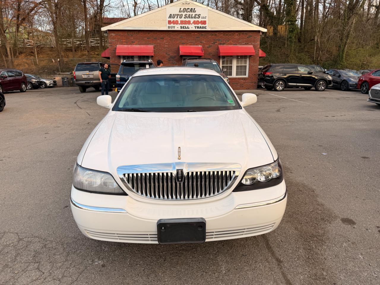 Lincoln Town Car 4dr Sdn Signature 2007