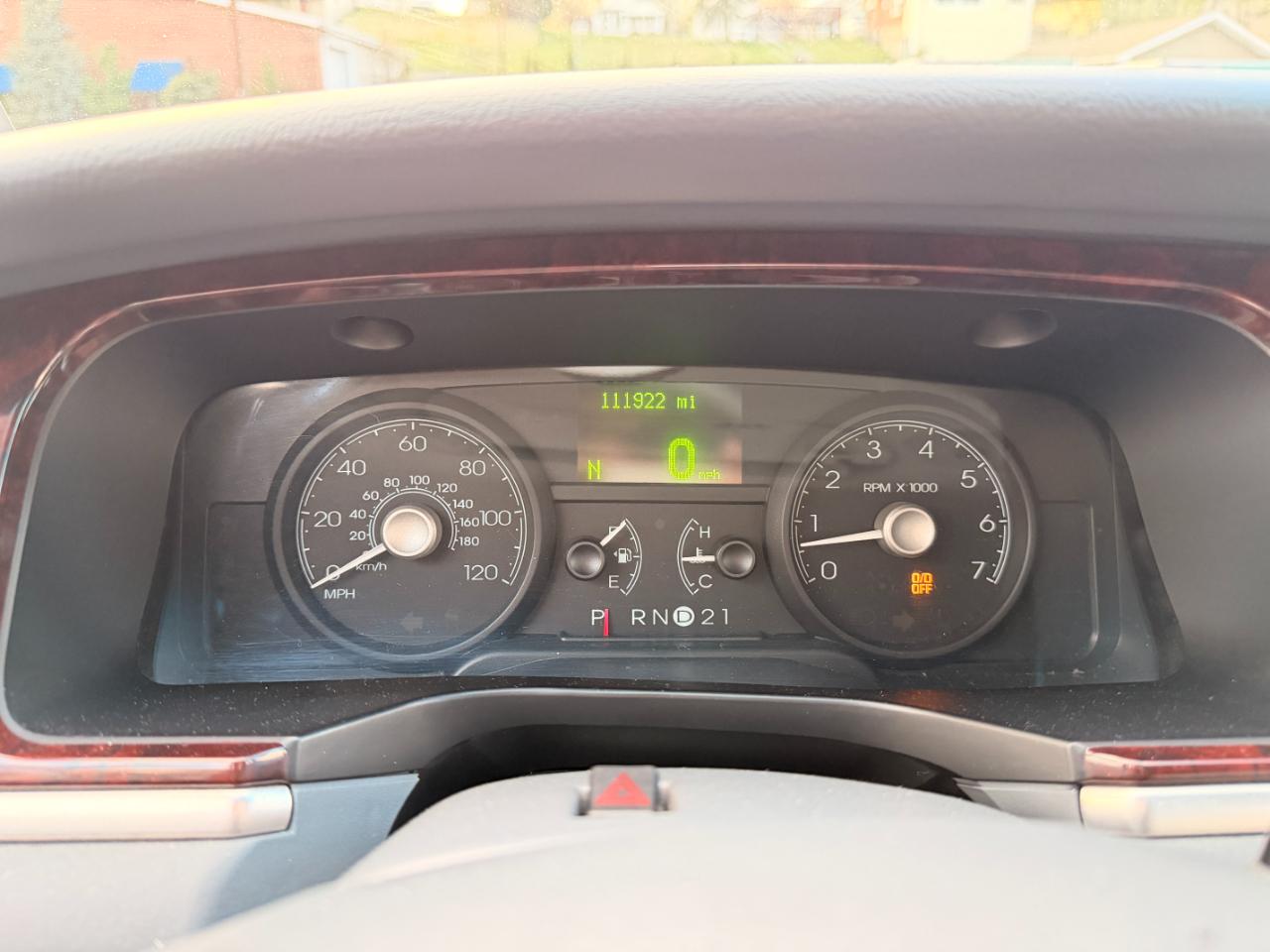 Lincoln Town Car 4dr Sdn Signature 2007