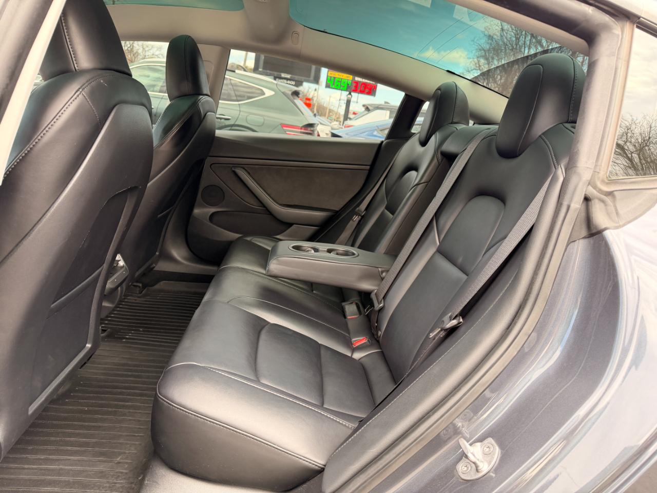 Tesla Model 3 RWD 2023