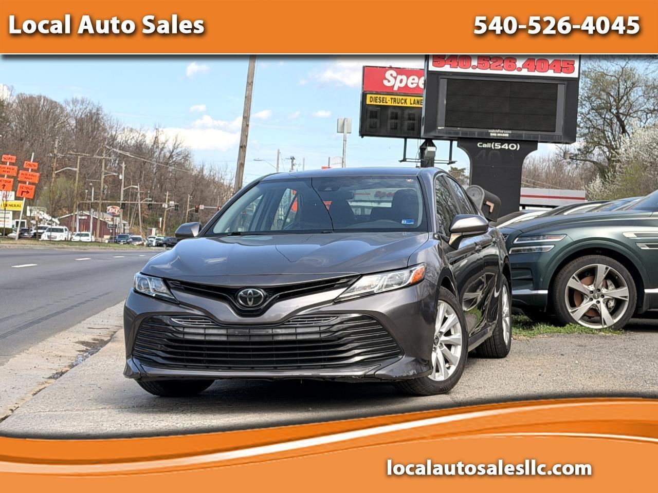 Toyota Camry LE Auto (Natl) 2020