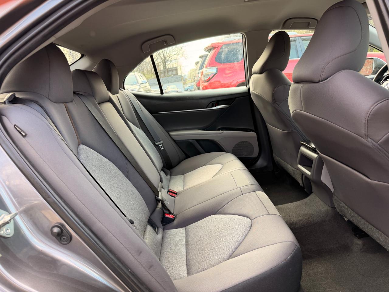 Toyota Camry LE Auto (Natl) 2020