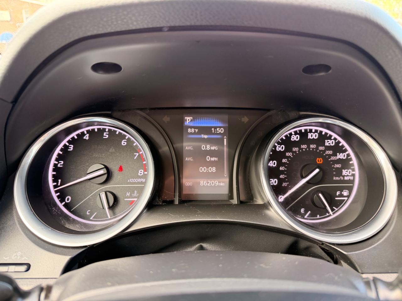 Toyota Camry LE Auto (Natl) 2020