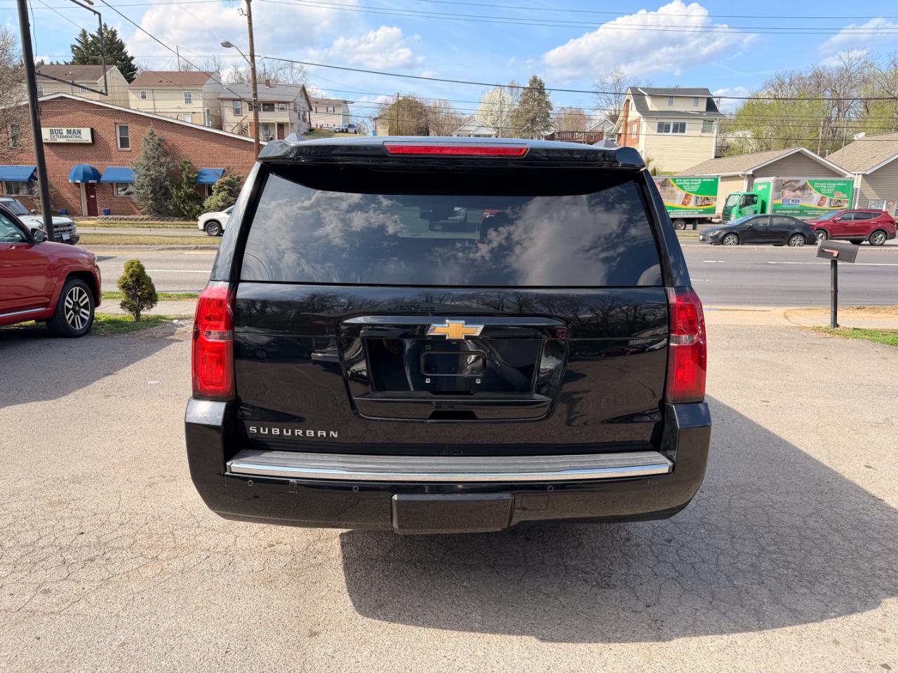 Chevrolet Suburban 4WD 4dr 1500 LTZ 2016