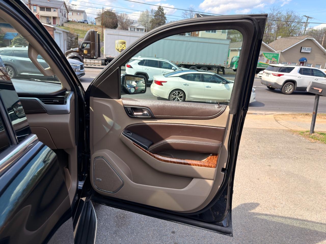 Chevrolet Suburban 4WD 4dr 1500 LTZ 2016