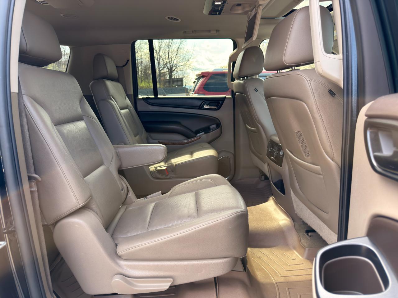 Chevrolet Suburban 4WD 4dr 1500 LTZ 2016