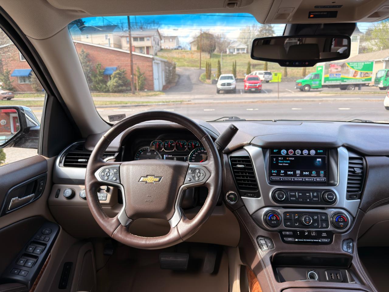Chevrolet Suburban 4WD 4dr 1500 LTZ 2016