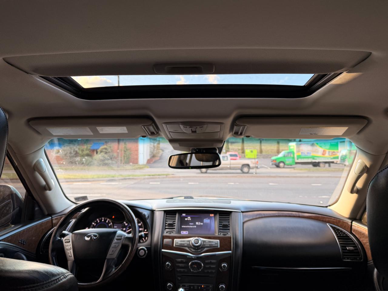 Infiniti QX80 AWD 2017