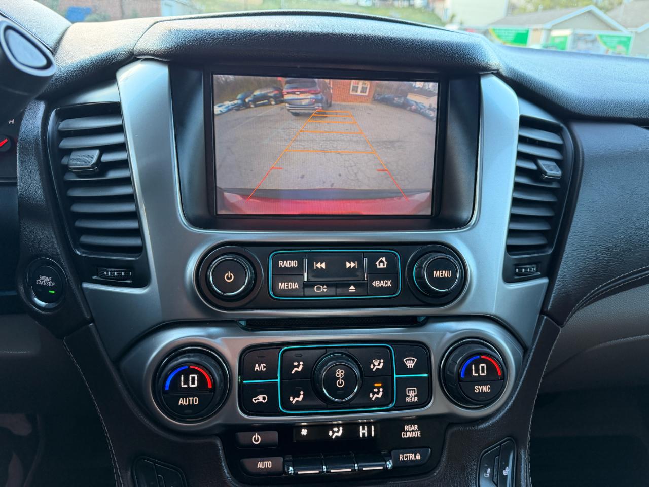 Chevrolet Tahoe 4WD 4dr LT 2015