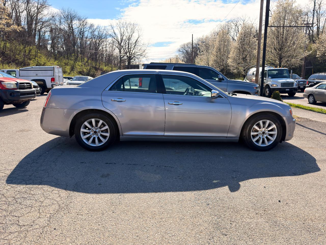 Chrysler 300 4dr Sdn 300C RWD 2014