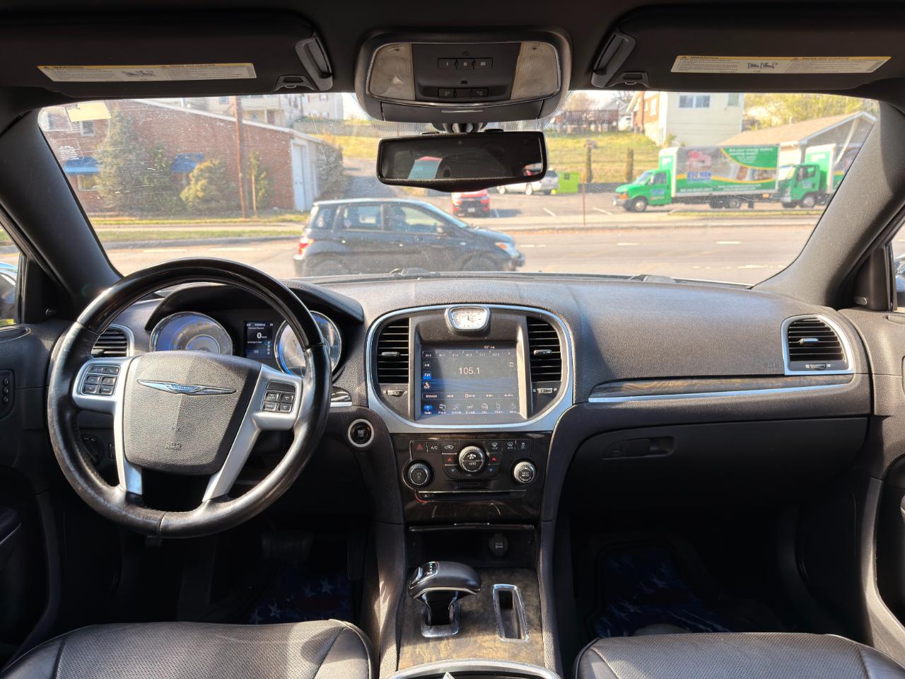 Chrysler 300 4dr Sdn 300C RWD 2014