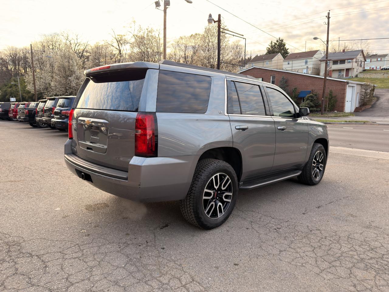 Chevrolet Tahoe 4WD 4dr LT 2019