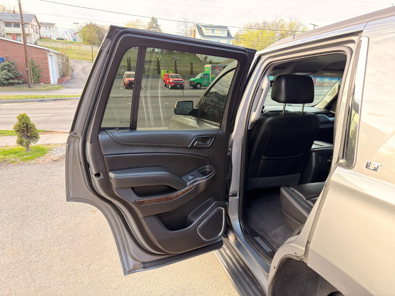 Chevrolet Tahoe 4WD 4dr LT 2019