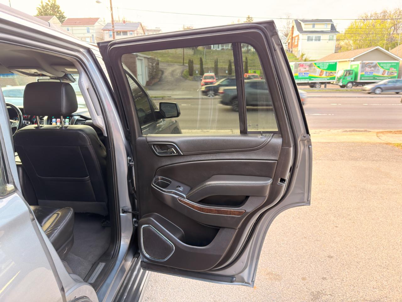 Chevrolet Tahoe 4WD 4dr LT 2019