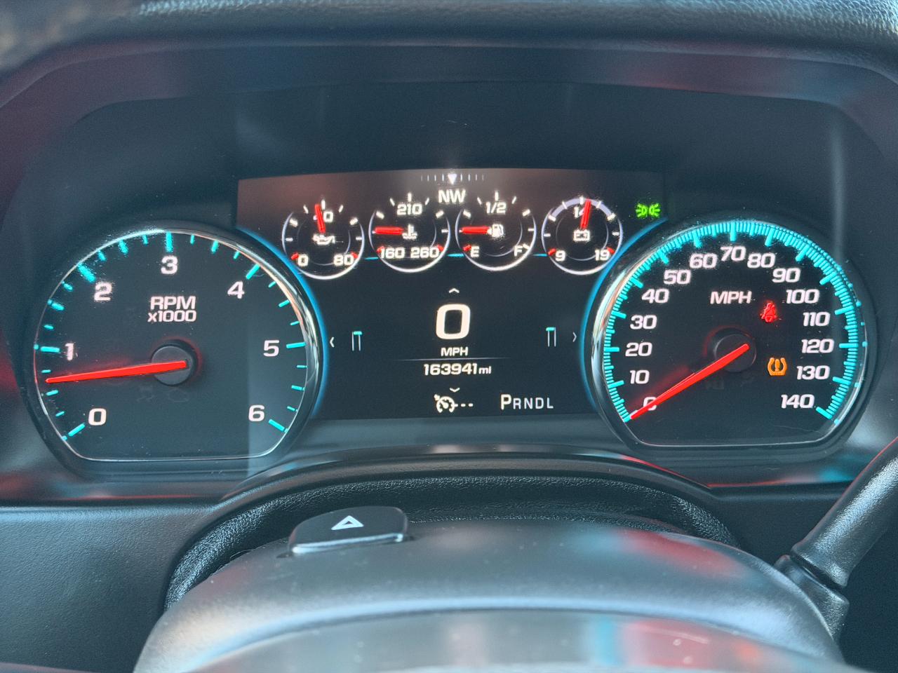 Chevrolet Suburban 4WD 4dr 1500 LT 2017