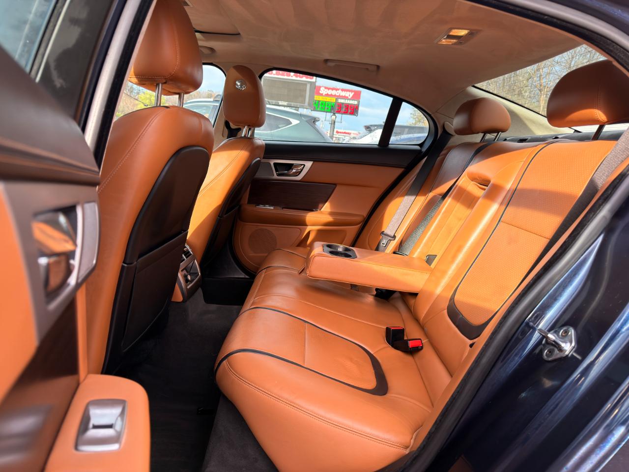 Jaguar XF 4dr Sdn V6 Sport AWD 2015