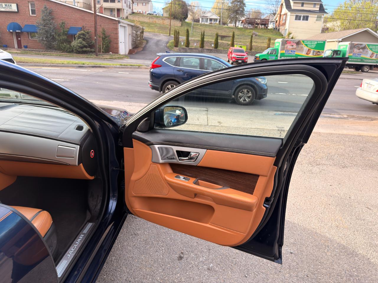 Jaguar XF 4dr Sdn V6 Sport AWD 2015