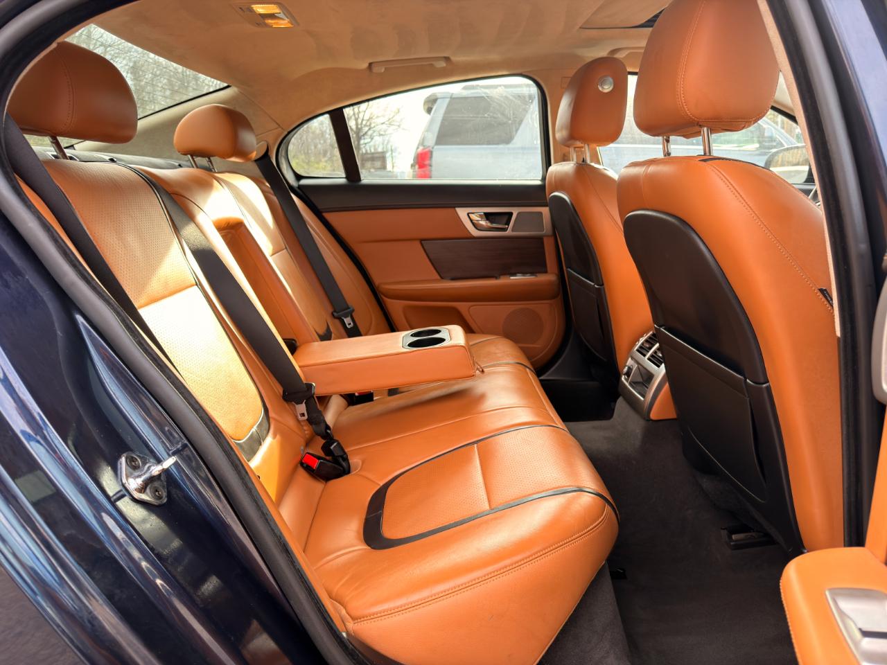 Jaguar XF 4dr Sdn V6 Sport AWD 2015