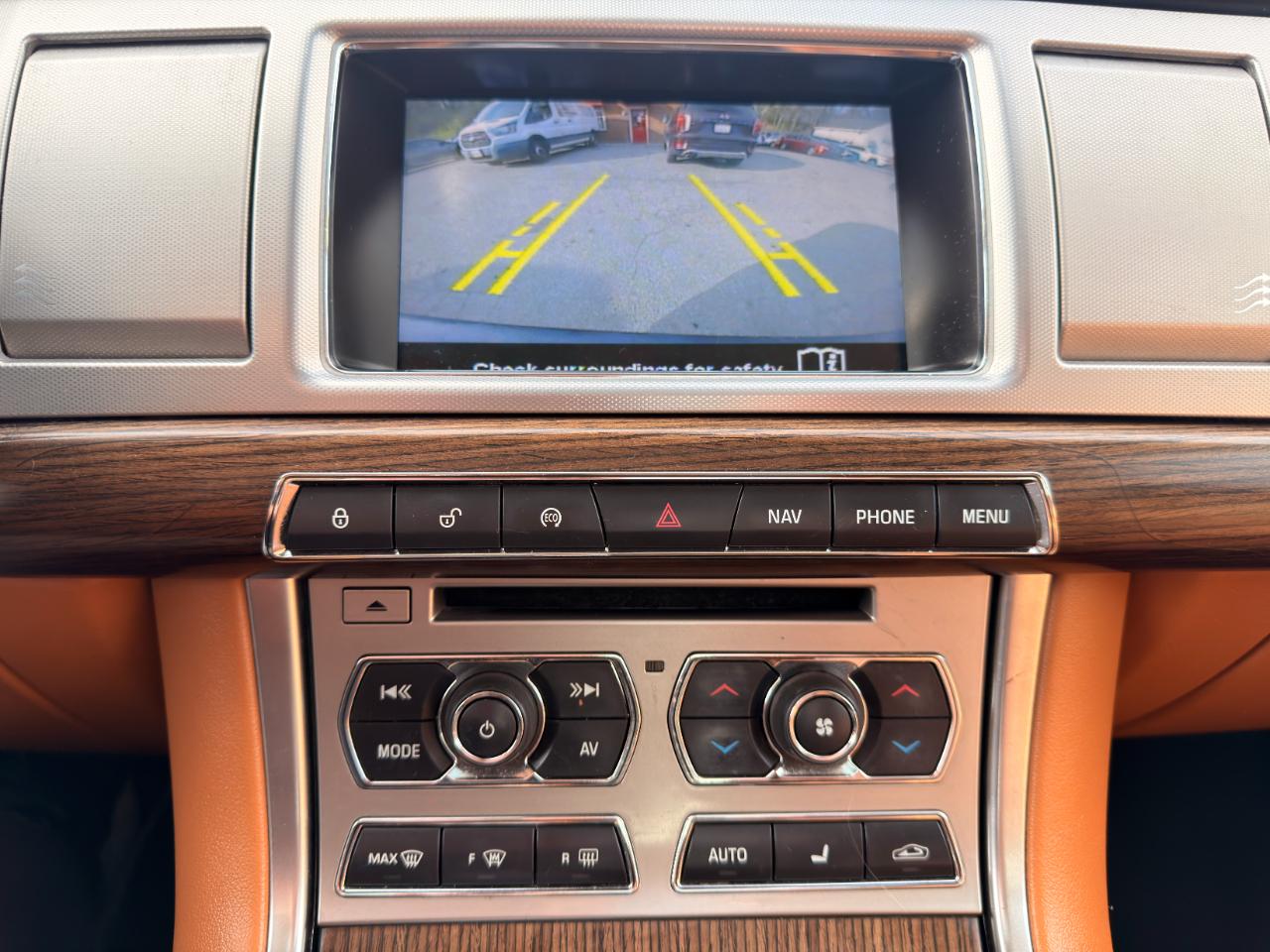 Jaguar XF 4dr Sdn V6 Sport AWD 2015