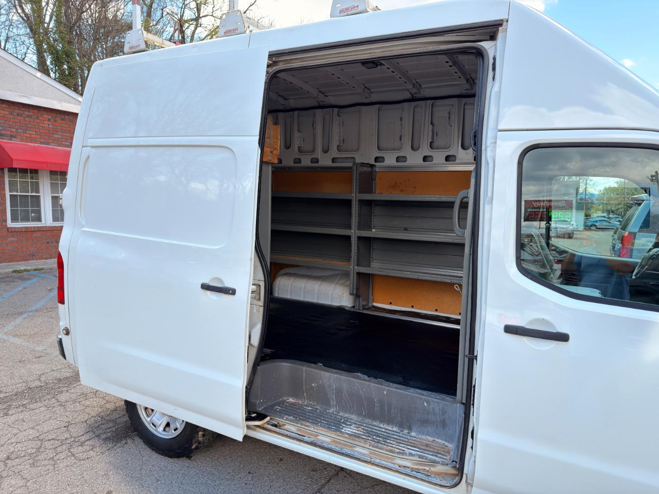 Nissan NV Cargo NV2500 HD High Roof V6 SV 2019