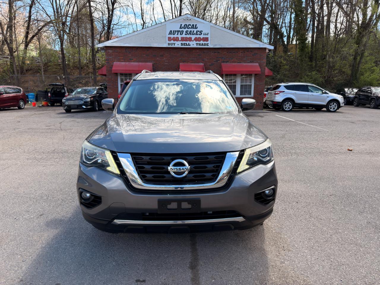 Nissan Pathfinder 4x4 SV 2017