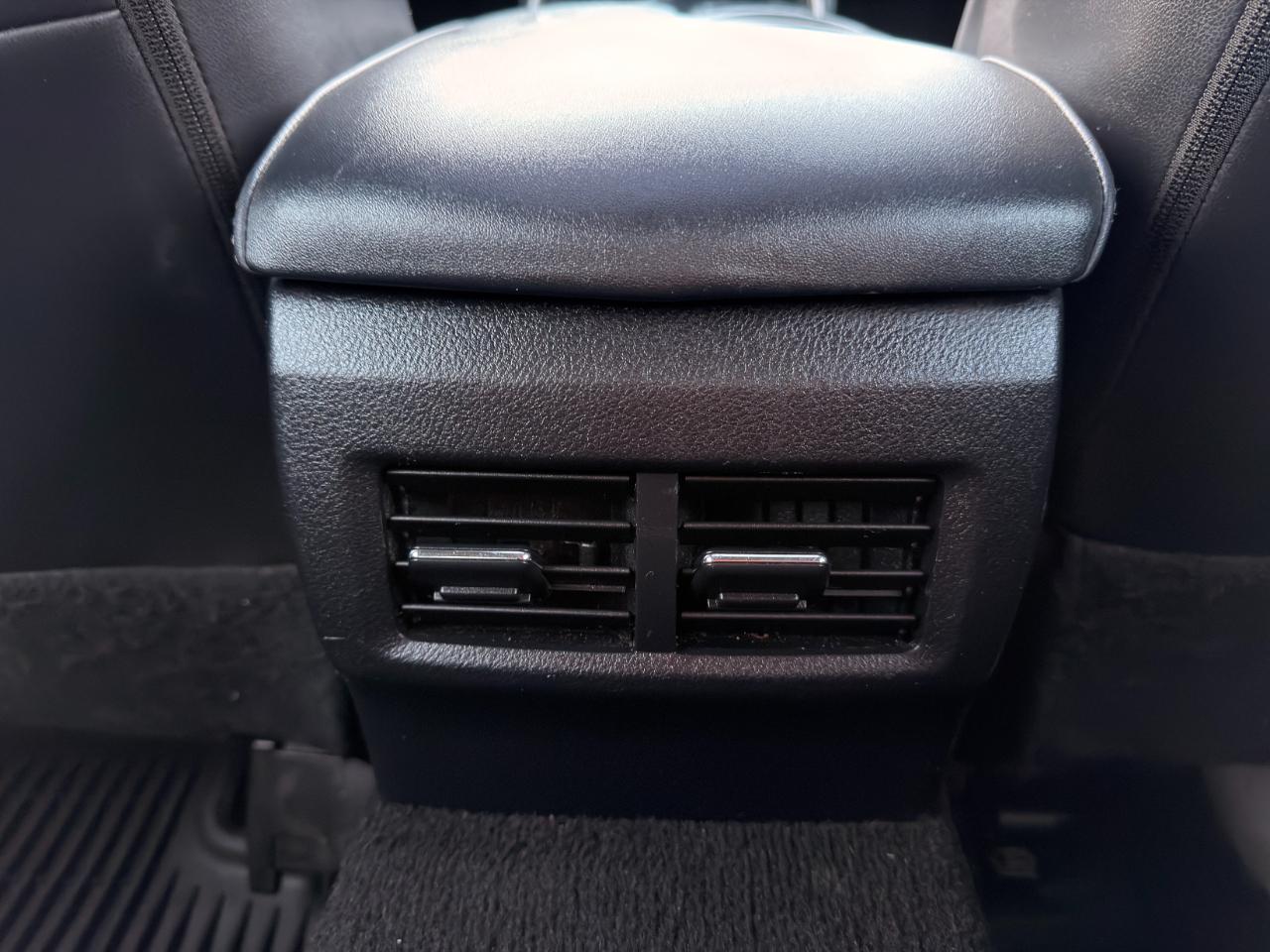 Lexus IS 300 4dr Sdn AWD 2016