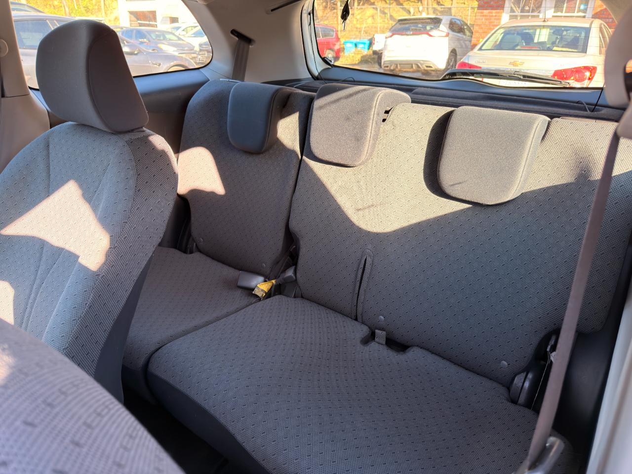 Toyota Yaris 3dr Liftback Man (Natl) 2011