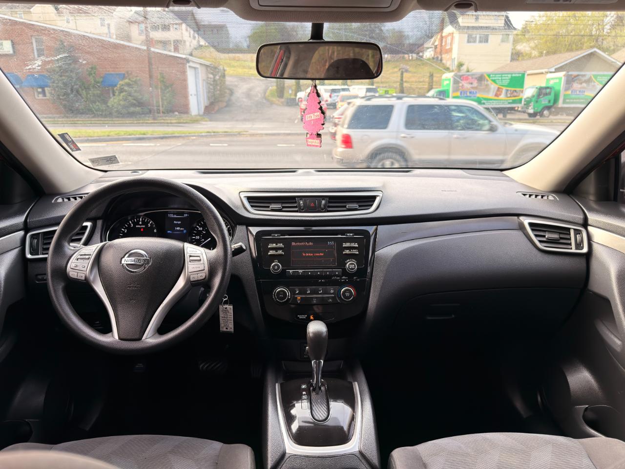 Nissan Rogue AWD 4dr SV 2016