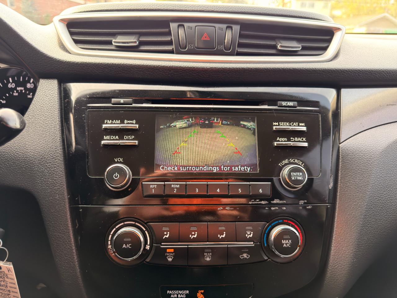 Nissan Rogue AWD 4dr SV 2016