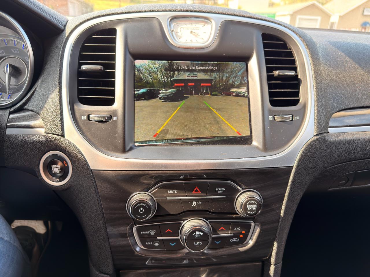 Chrysler 300 Touring RWD 2020