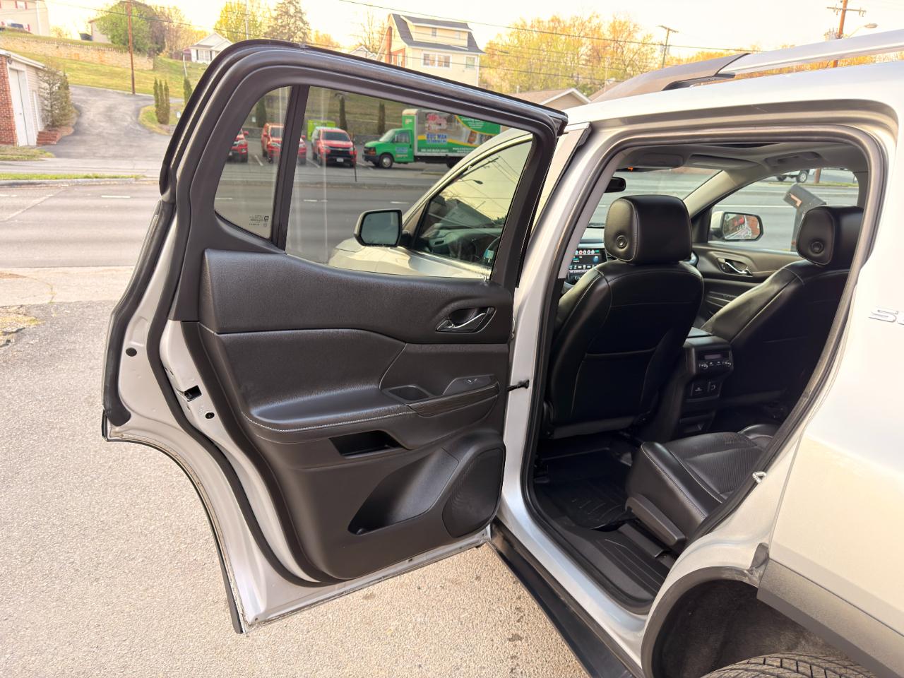 GMC Acadia AWD 4dr SLT w/SLT-1 2019