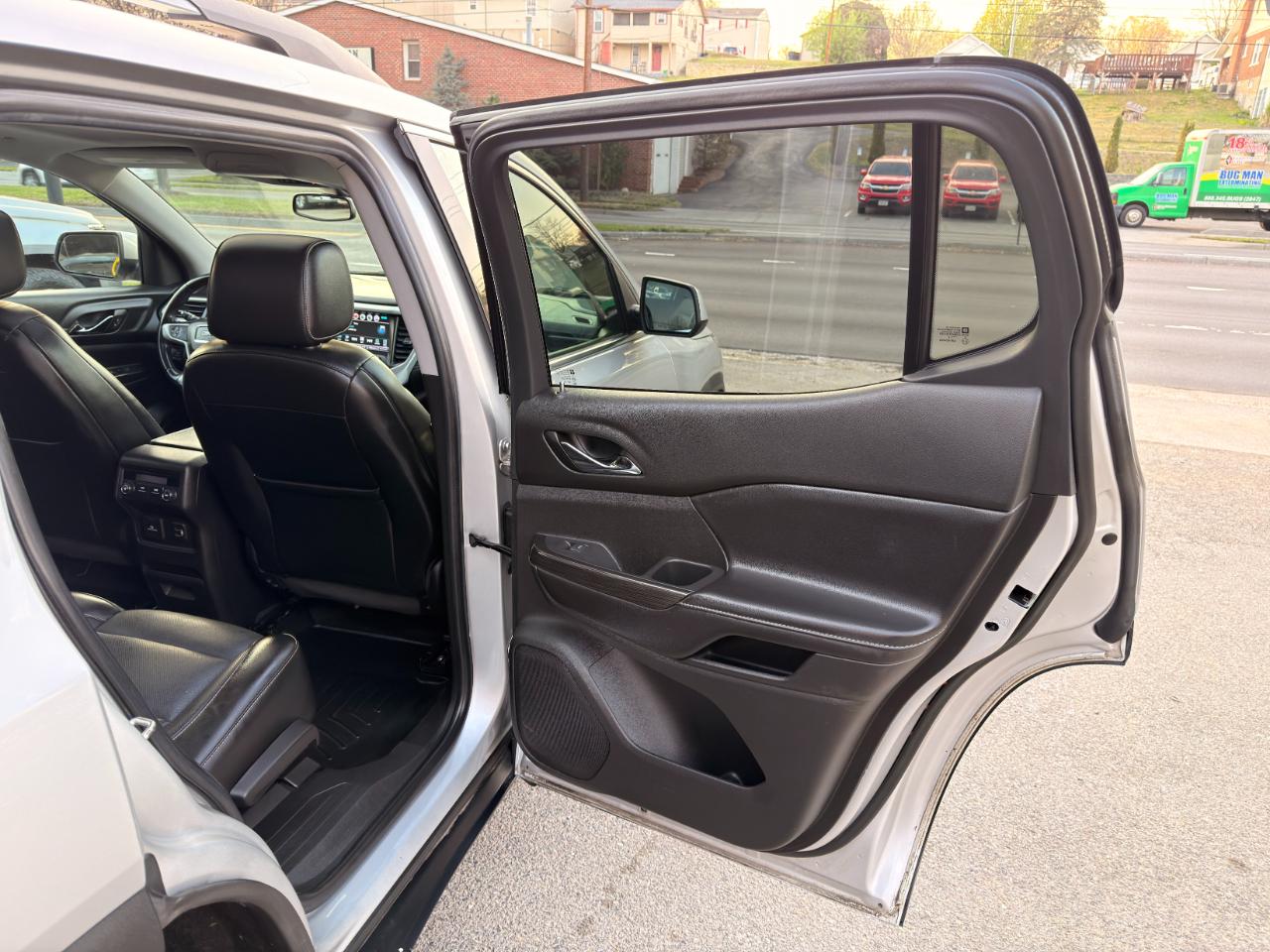 GMC Acadia AWD 4dr SLT w/SLT-1 2019