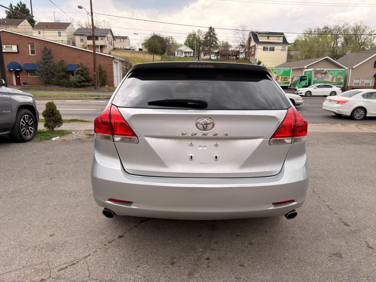 Toyota Venza 4dr Wgn V6 FWD (Natl) 2010