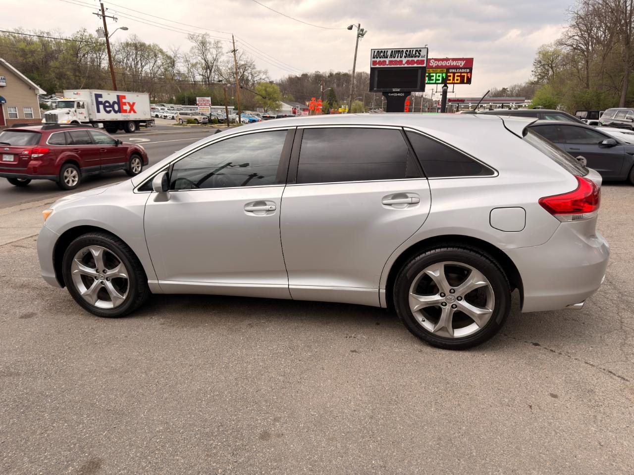 Toyota Venza 4dr Wgn V6 FWD (Natl) 2010