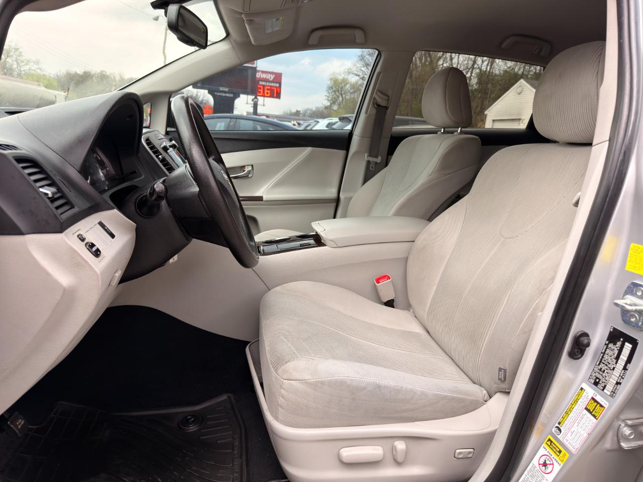 Toyota Venza 4dr Wgn V6 FWD (Natl) 2010