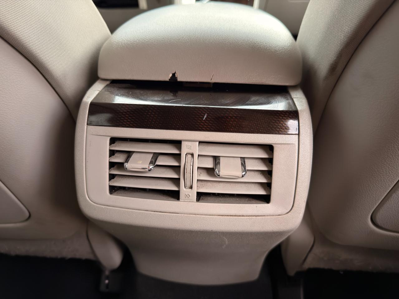 Toyota Venza 4dr Wgn V6 FWD (Natl) 2010