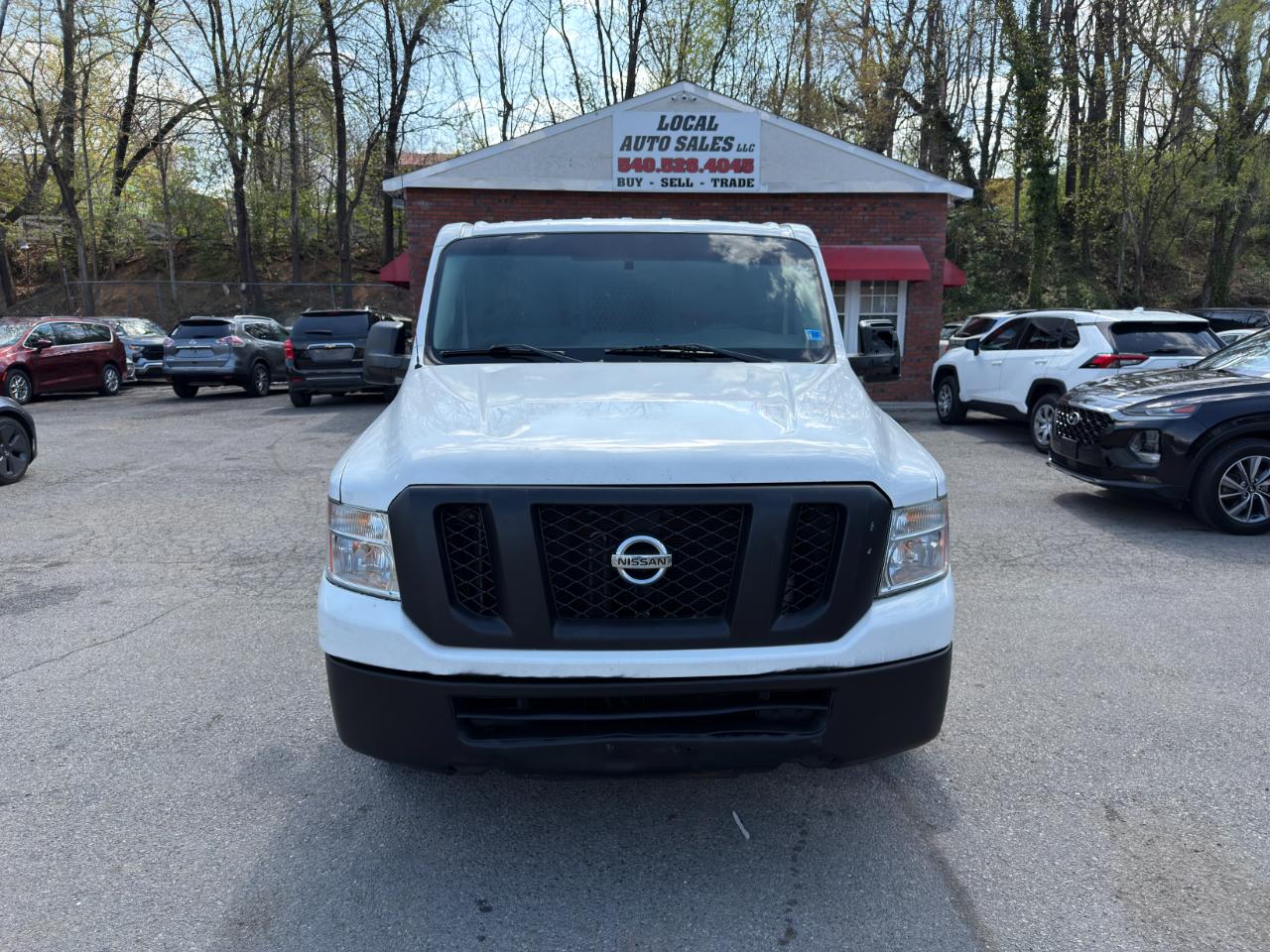 Nissan NV Standard Roof 1500 V6 S 2012