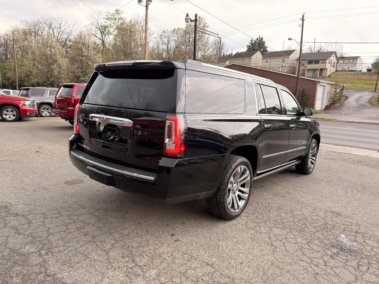 GMC Yukon XL 4WD 4dr Denali 2018