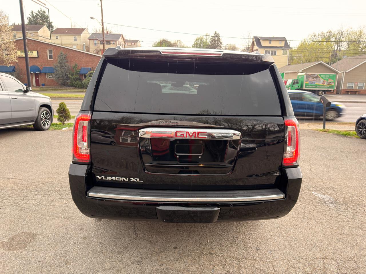 GMC Yukon XL 4WD 4dr Denali 2018