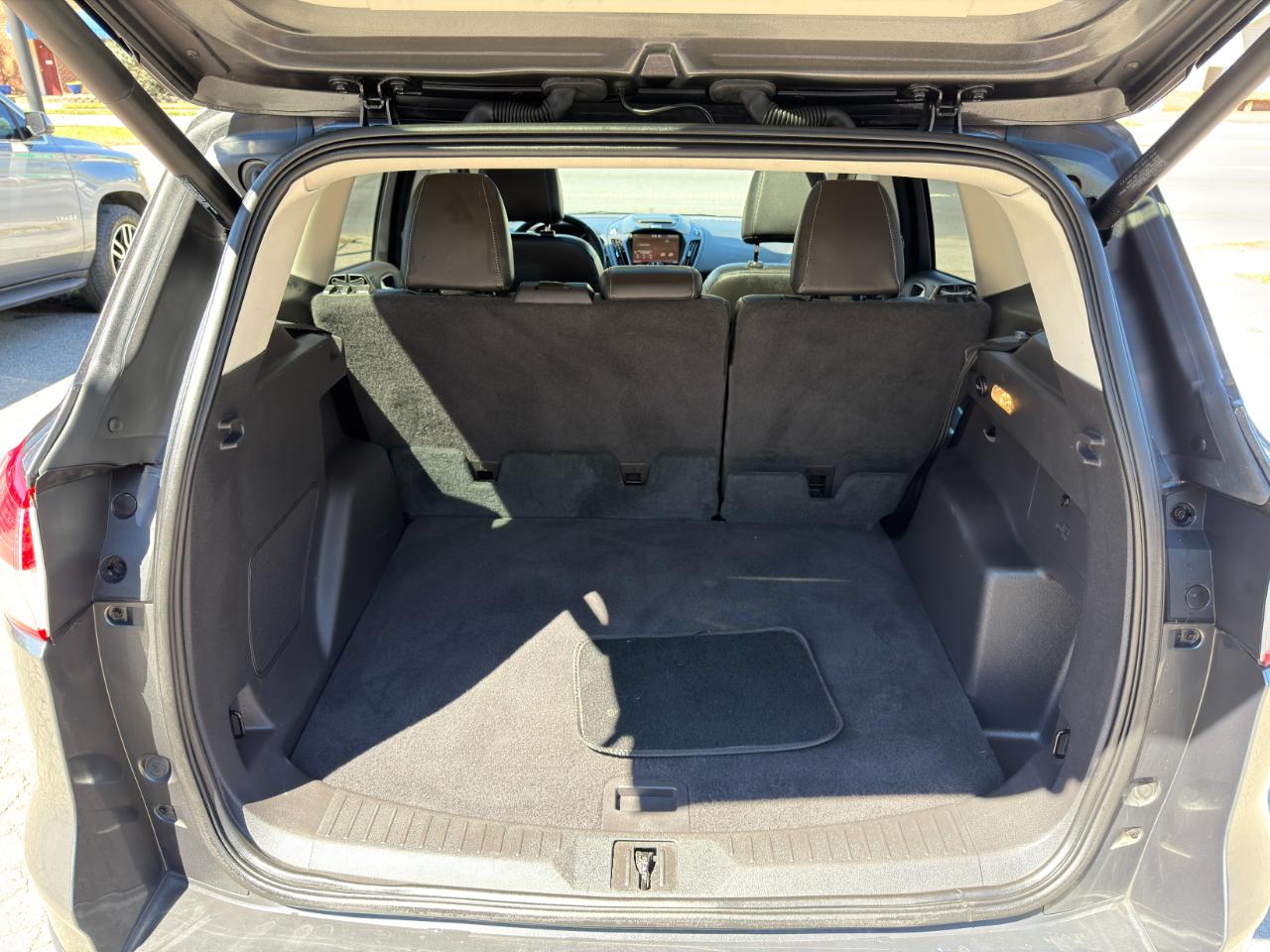 Ford Escape 4WD 4dr Titanium 2015